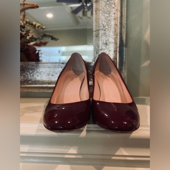 ❤️WAS $100 Kate Spade Burgundy Patent Leather Wedge Heels - Picture 4 of 12